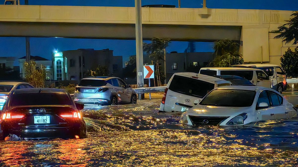 K záplavám si Emiráty možná přispěly samy. „Očkovaly“ oblaka